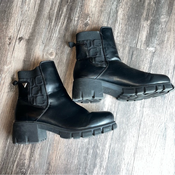 Guess Chunky Black Booties - Picture 1 of 6